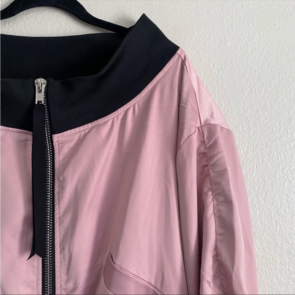 Fashion Nova Culture Shock Off The Shoulder Zip Jacket✨ - Picture 5 of 7